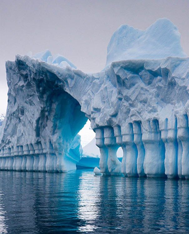 absolutelystunningicebergantarctica